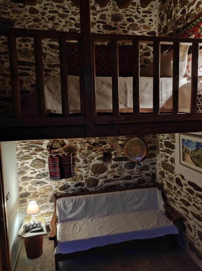 Holiday home πέτροκτιστο σπίτι. Stone House Karystos (Evia)