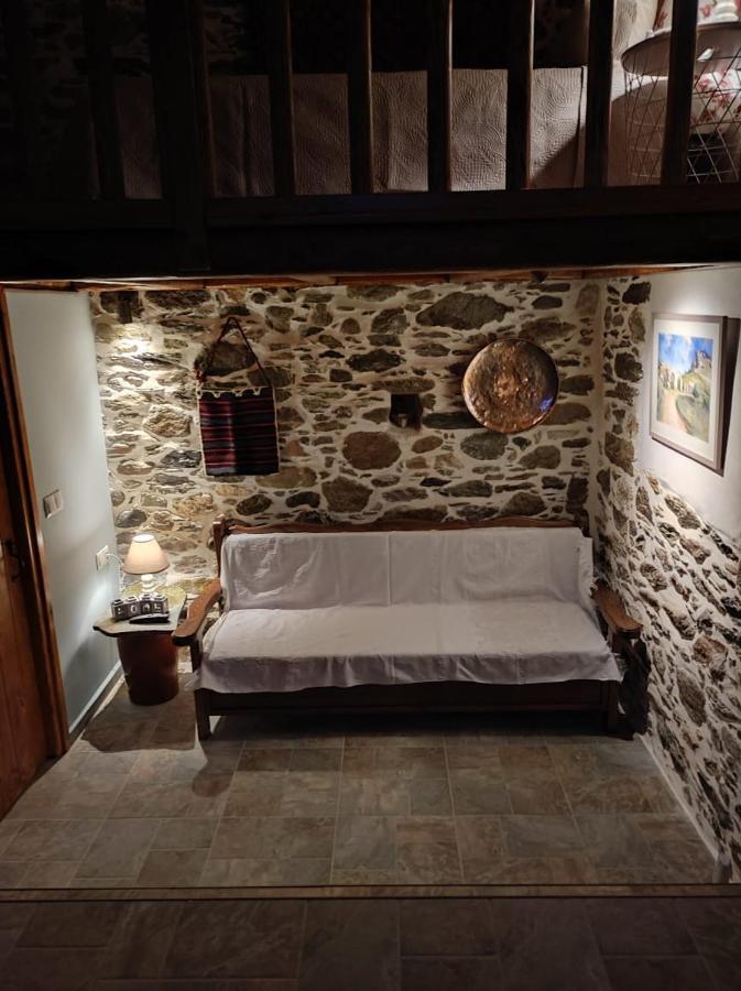 πέτροκτιστο σπίτι. Stone House Karystos (Evia)