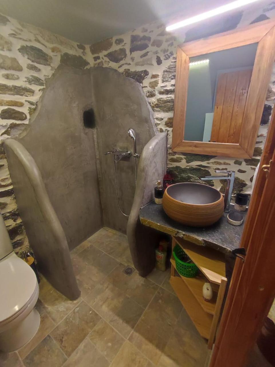 Holiday home πέτροκτιστο σπίτι. Stone House Karystos (Evia)