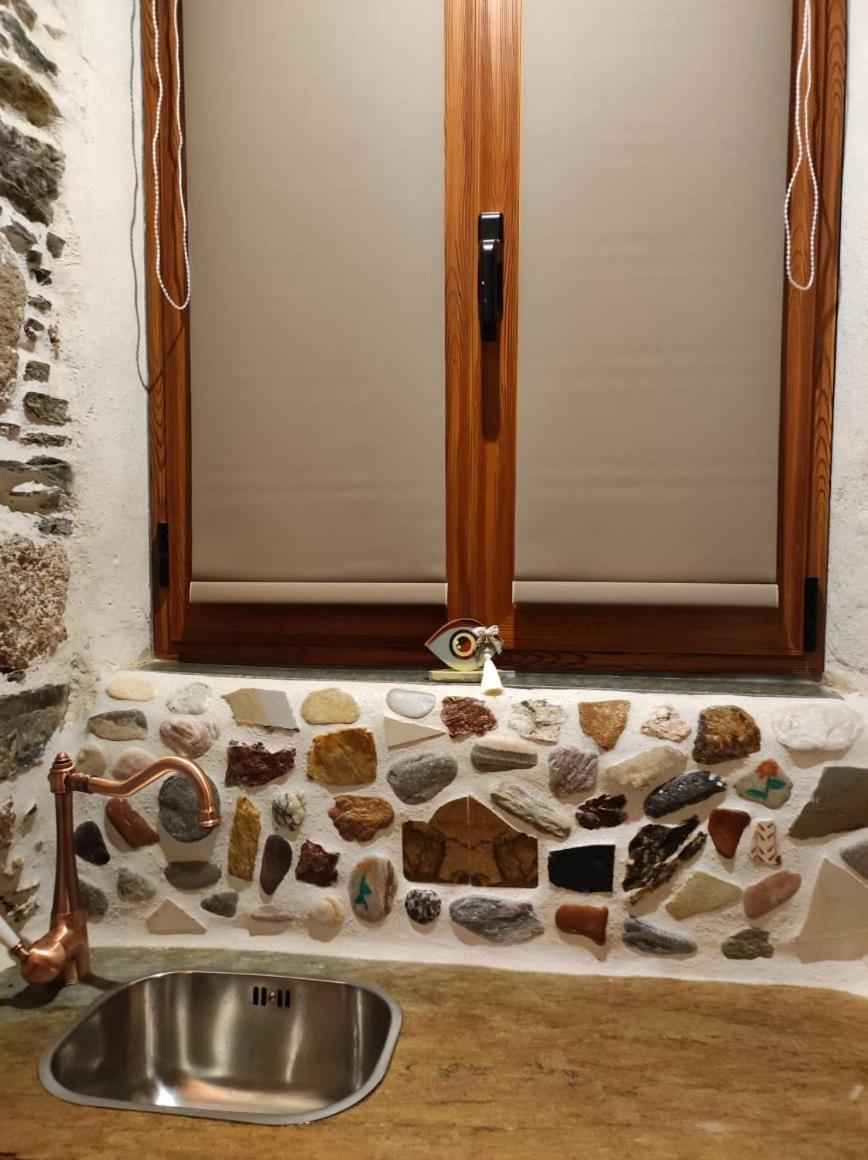Holiday home πέτροκτιστο σπίτι. Stone House *